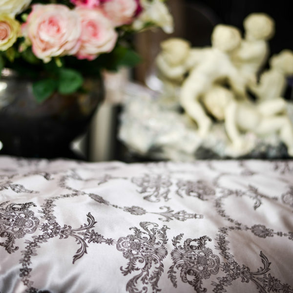 Plaid "Champagnerlaune" in reiner Maulbeerseide