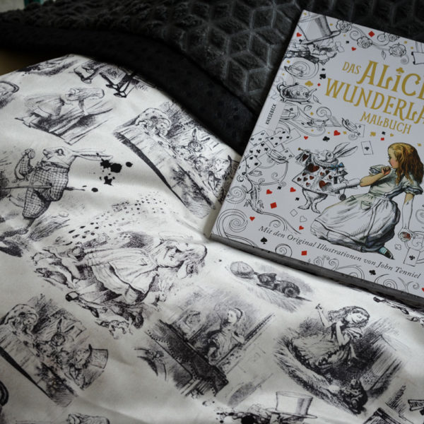 Plaid Alice im Wunderland